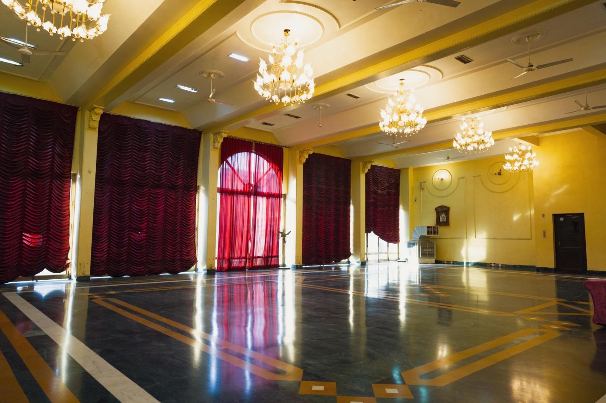 Hotel Girdhar Mahal إندور المظهر الخارجي الصورة