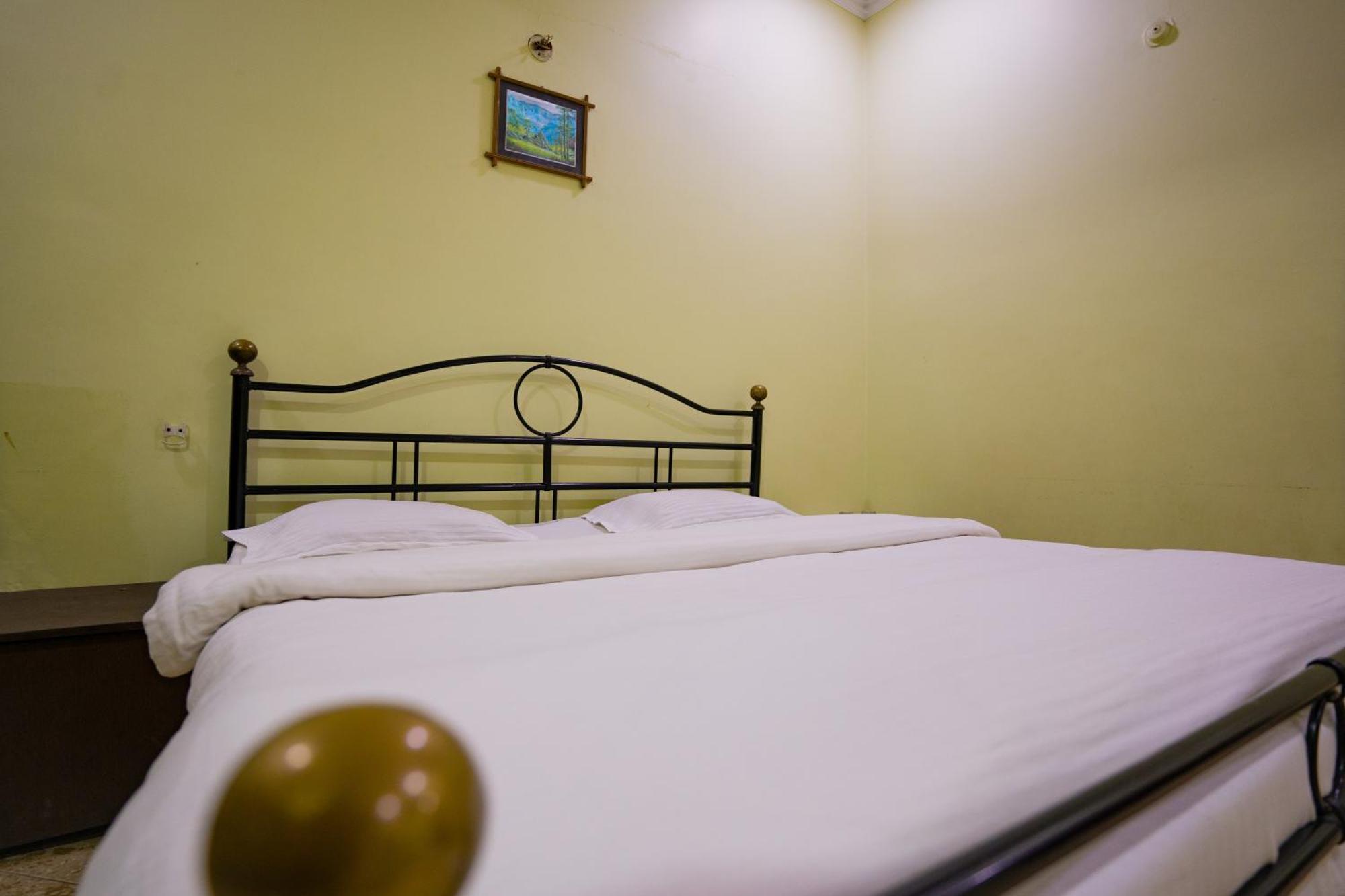 Hotel Girdhar Mahal إندور المظهر الخارجي الصورة